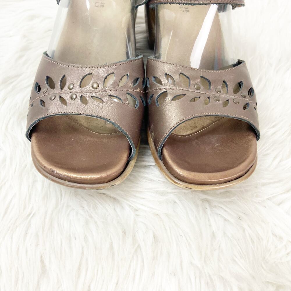 Naot Womens 38 EU 7 US Brown Leather Slip On Studded Two Strap Platform Sandals - Picture 9 of 16